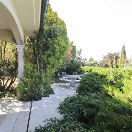 Danica Monterosso Villa *