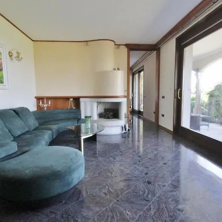 Danica Monterosso Villa