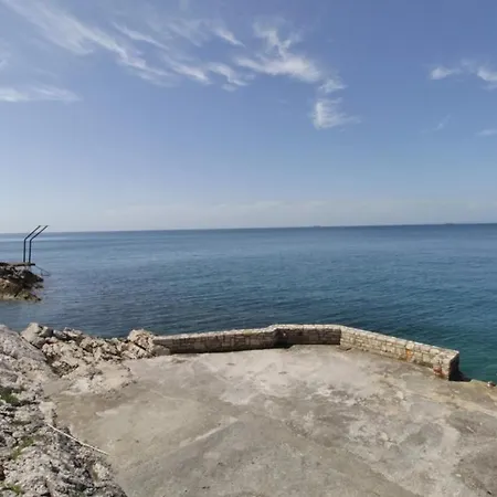 Danica Monterosso Villa Crveni Vrh